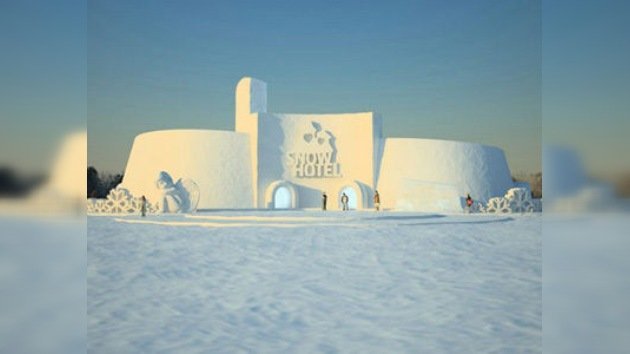El hotel ruso de nieve reabre dentro del festival de arquitectura helada