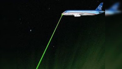 Los 'cegadores del láser' amenazan de nuevo el tráfico aéreo en Moscú