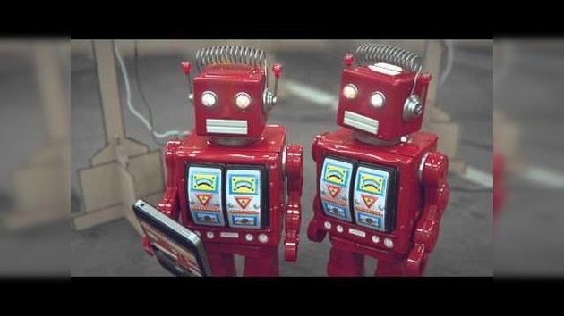 Robots al aparato: una parodia sobre nuestra adicción a los teléfonos inteligentes