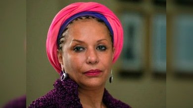 Piedad Córdoba huye de Colombia amenazada de muerte