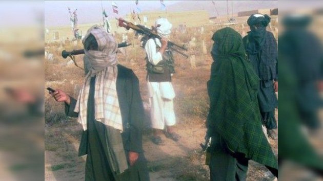 6 terroristas suicidas realizan un ataque simultáneo en Afganistán