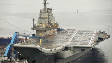 Rusia entregará a la India un portaaviones y seguirá la construcción de la central nuclear