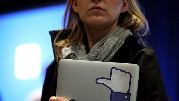 Facebook experimenta en secreto con las emociones de los usuarios