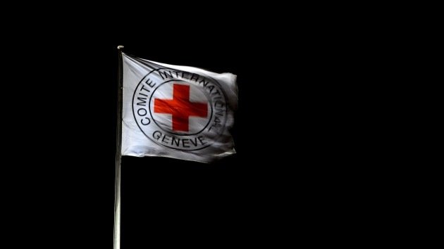 Sueltan a los empleados de la Cruz Roja retenidos en Donetsk por supuesto espionaje