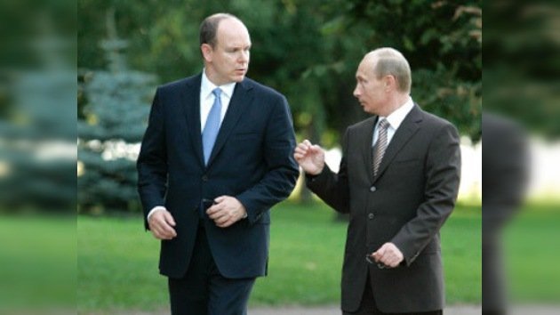 Reunión bilateral en Moscú entre Putin y el Príncipe de Mónaco