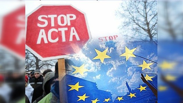 La Unión Europea suspende la ratificación del polémico ACTA