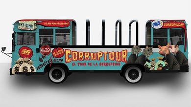 'Corruptour': un bus recorre escenarios de la corrupción en México para concienciar