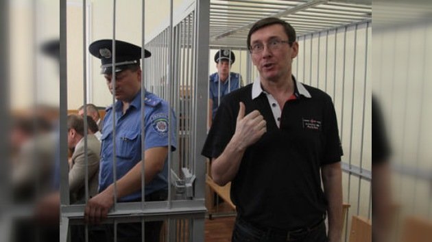 El ex ministro del Interior ucraniano condenado a 4 años de cárcel