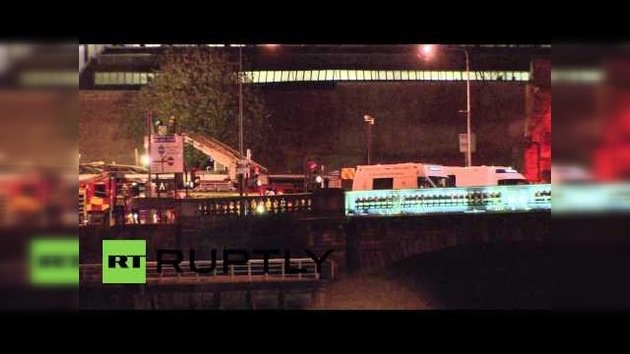 Un helicóptero de la Policía cae sobre un 'pub' en Escocia