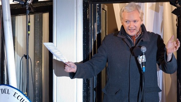 Reino Unido y Ecuador planean tratar el caso de Assange