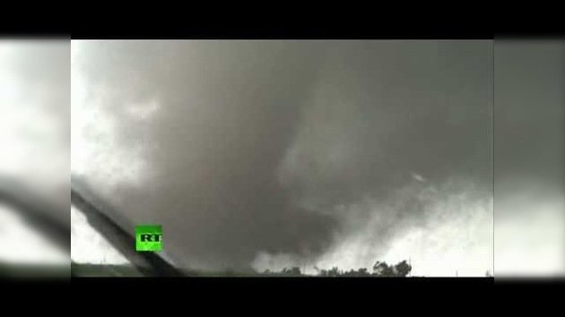 Oklahoma: Dramático vídeo del tornado acercándose a la ciudad y del daño que dejó a su paso