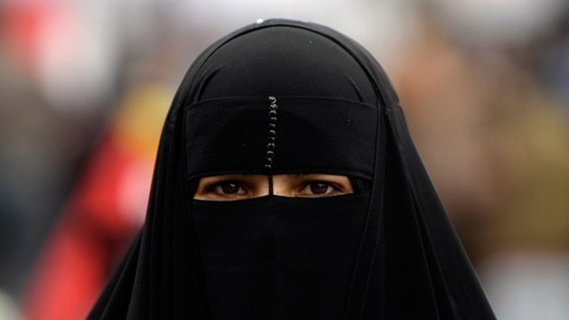 Clérigo egipcio: No hay que arriesgar la vida para defender a la esposa ante un violador