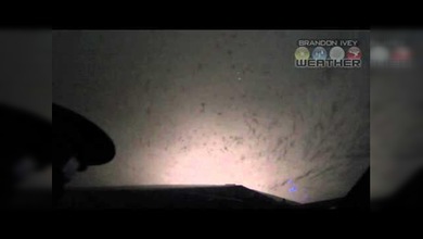 Video increíble: Graban lo que ocurre dentro de un fuerte tornado en EE.UU.