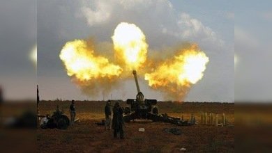 La ciudad natal de Gaddafi, sitiada por los rebeldes