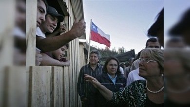Michelle Bachelet: "No me va a costar sacarme la banda”