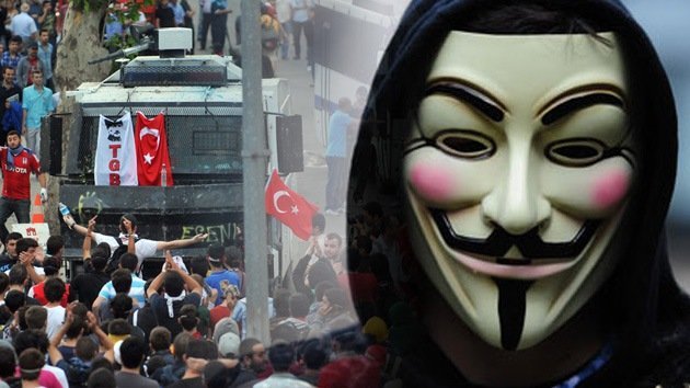 Anonymous se une a los manifestantes para "poner al Gobierno turco de rodillas"