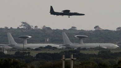 Reino Unido prohíbe a EE.UU. usar sus bases para atacar a Siria
