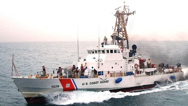 Un buque de EE.UU. lanza un disparo de advertencia a un barco pesquero iraní