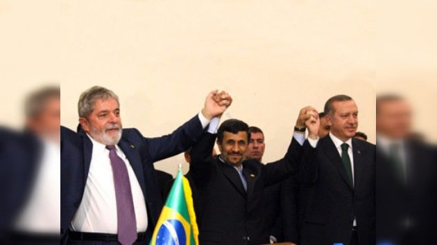 Obama recula ante el pacto Irán-Brasil-Turquía