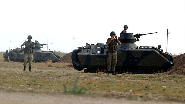 Turquía responde con fuego de artillería a un eventual obús sirio