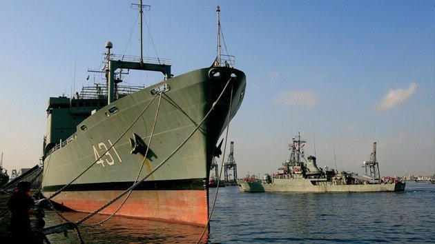 Irán despliega buques de guerra en aguas internacionales