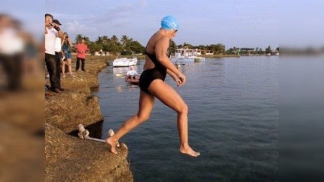 Una estadounidense realiza travesía a nado entre Cuba y Florida