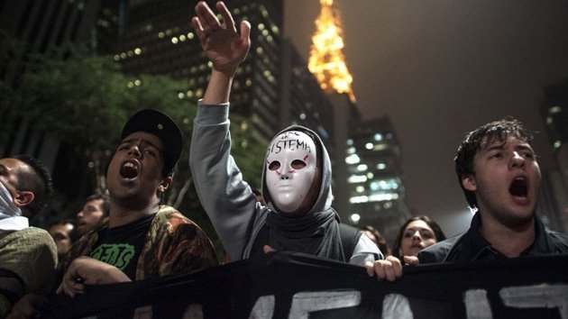 Fotos: Protestas en Brasil desembocan en choques entre manifestantes y policías