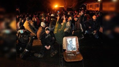 Los serbios no abandonan sus barricadas en el norte de Kosovo