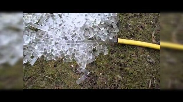 ¿Cómo hacer cubos de hielos instantáneos?