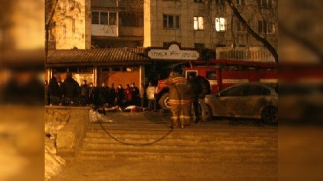 Un incendio dejó más de 100 muertos en Perm (Rusia)