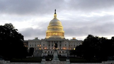 EE.UU. facilita la crisis en Ucrania para enfrentar a los países eurasiáticos