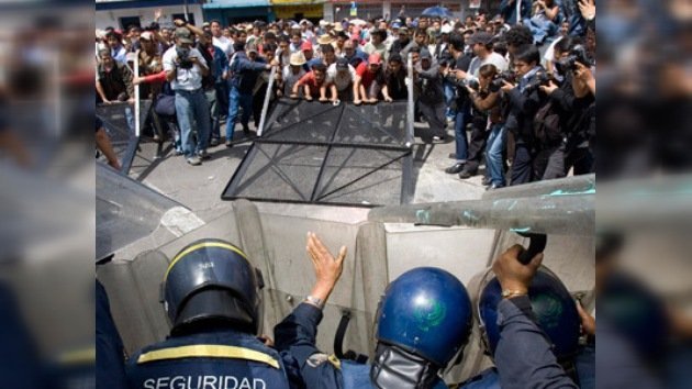 Los maestros de Acapulco, en huelga contra los narcotraficantes