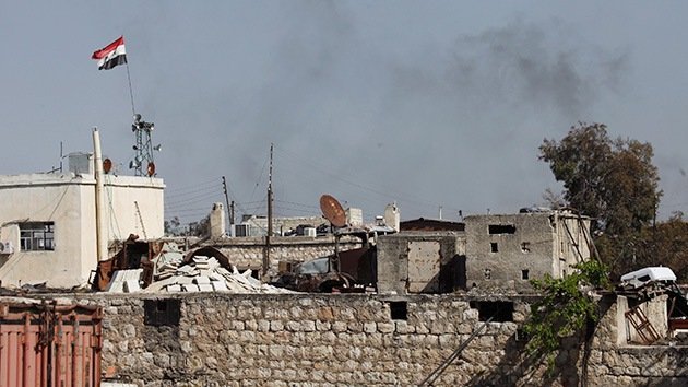 Dos muertos y cien heridos en ataque con gas venenoso en Siria
