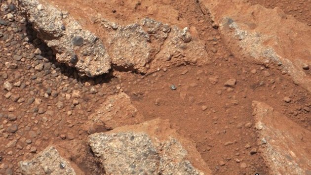 Curiosity descubre rastro de un antiguo río en Marte