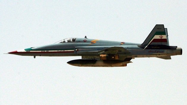 Irán planea construir cazabombarderos semipesados y bombas inteligentes