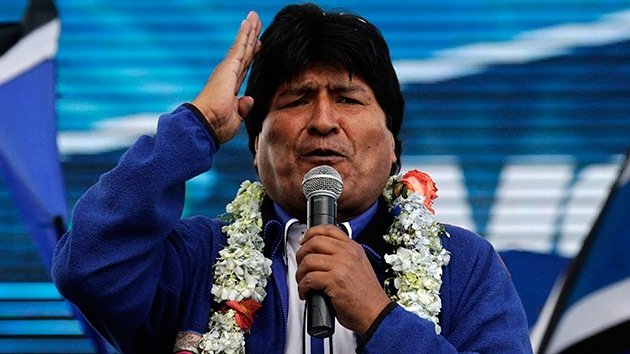 Evo Morales promete un "mazazo al imperio" en el cierre de su campaña