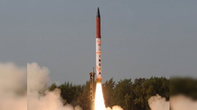 India prueba con éxito un misil nuclear con alcance de 3.000 kilómetros