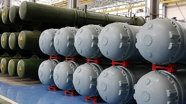 EE.UU. ofrecerá a Rusia reducir a la mitad las armas nucleares