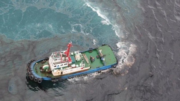 Más de 50 toneladas de crudo se vierten en el mar cerca de Tailandia