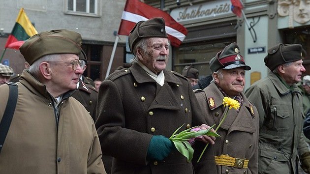 Marcha de veteranos de las Waffen SS en Riga