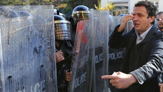 '¡No golpeen a manifestantes!': Amnistía Internacional advierte a la Unión Europea