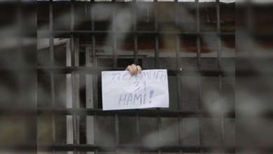 Autoridades bielorrusas liberan a rusos detenidos durante disturbios