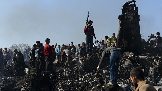 Rebeldes sirios capturan al piloto de un bombardero derribado del Ejército
