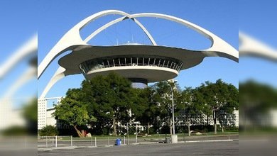 En aeropuerto de EE. UU. arrestaron a guardia que imagina ser "un dios"