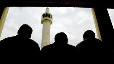 Tres británicos preparaban atentados terroristas usando donaciones benéficas