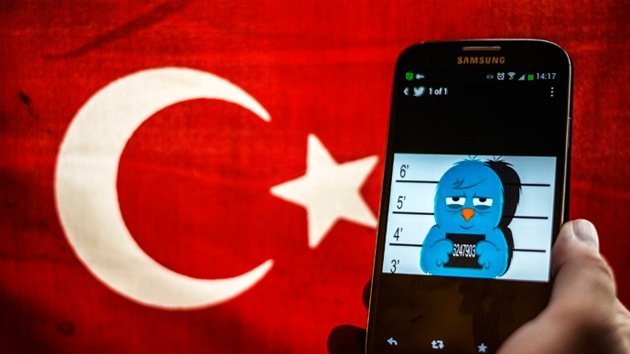 Condenan a un turco a 10 meses de cárcel por poner una 'k' de más en un tuit