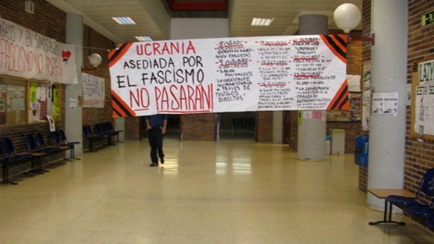 Activistas de Barcelona apoyan a las repúblicas de Donetsk y Lugansk