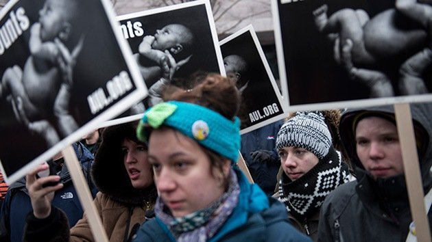 El Senado de Dakota del Norte quiere prohibir los abortos, incluso por defectos genéticos