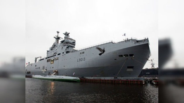 Rusia y Francia acuerdan construir conjuntamente buques clase Mistral