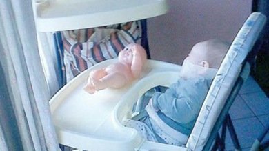 En una guardería argentina amordazan a un bebé por "hacer chiste"